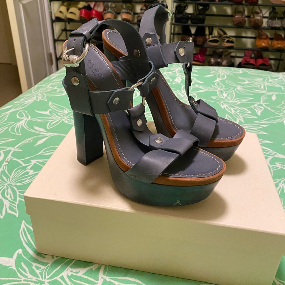 Used Gucci Leather Heeled Sandals